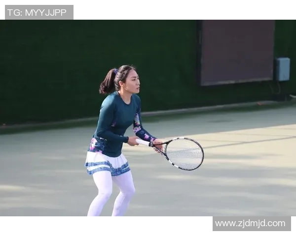 杨芳独家分享网球心得与技巧助你提升球技的秘密宝典